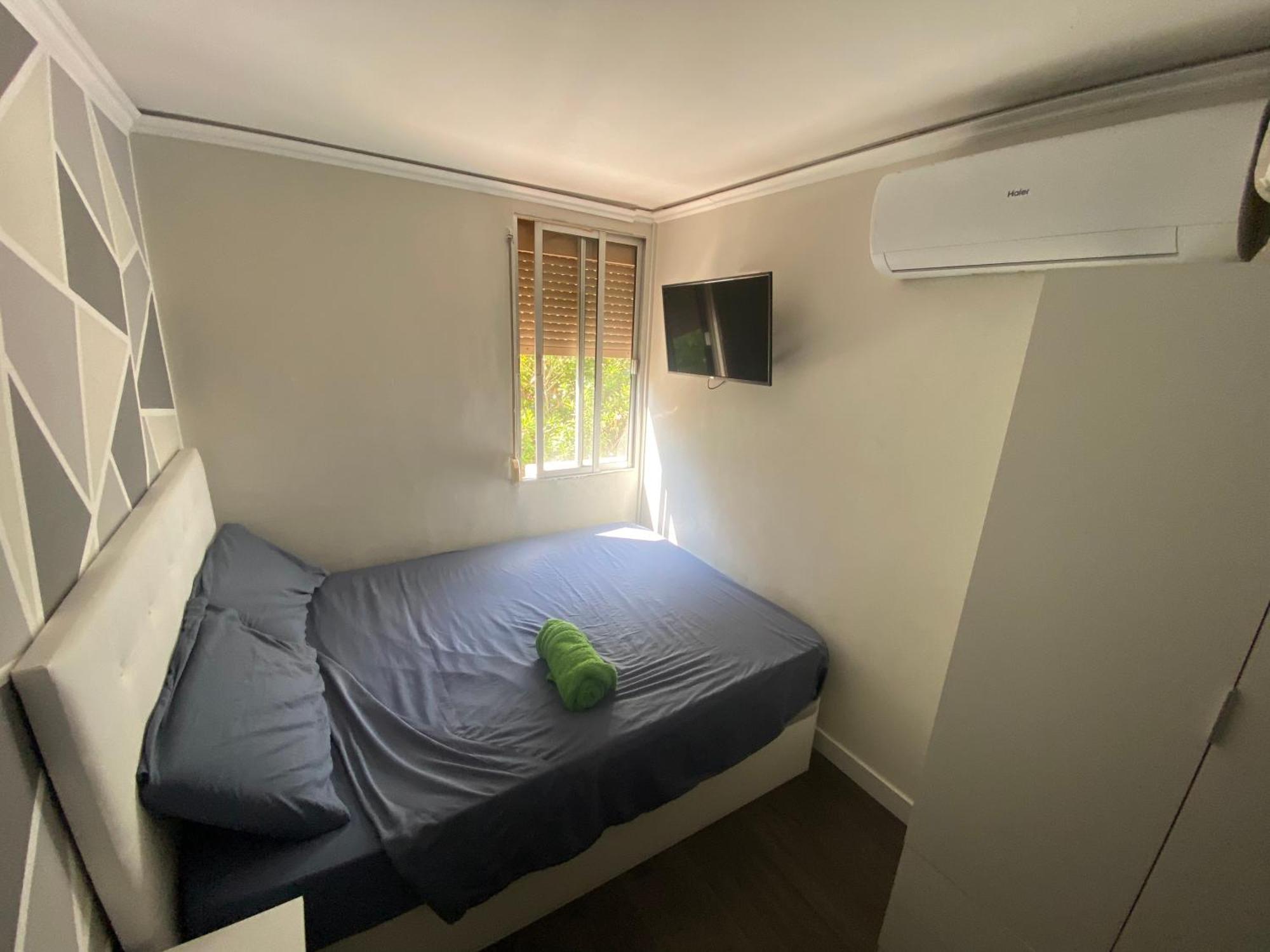 Habitaciones Cerca Del Centro De Barcelona, Barceloneta, Aeropuerto Y Fira L'Hospitalet de Llobregat Extérieur photo
